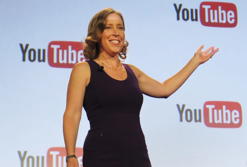 Người phụ nữ quyền lực được ví &quot;nhân viên thứ 16 của Google&quot;: Từ người cho thuê gara ô tô đến bà trùm thương vụ bạc tỷ mua lại Youtube - Ảnh 4.