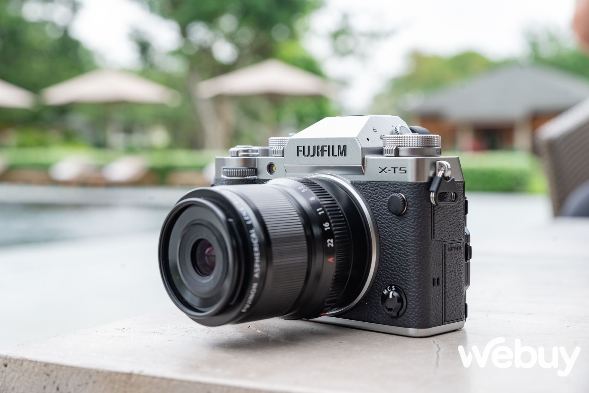 Cận cảnh Fujifilm X-T5 tại Việt Nam: Cảm biến 40MP có chống rung IBIS, quay video 6.2K, giá gần 43.5 triệu đồng - Ảnh 3.
