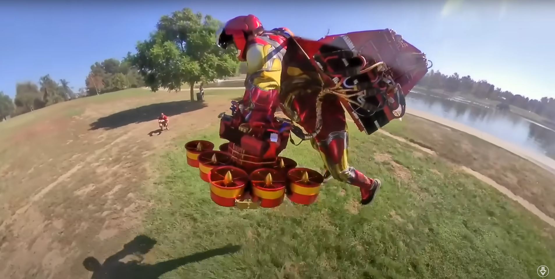 Bộ giáp Iron Man đời thực với khả năng tự động bay về phía người mặc giống hệt phim Marvel - Ảnh 6.