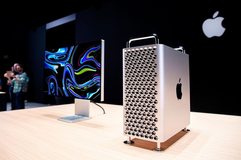 Báo Mỹ: Apple cân nhắc chuyển dây chuyền sản xuất Mac Pro từ Mỹ về Việt Nam - Ảnh 1.