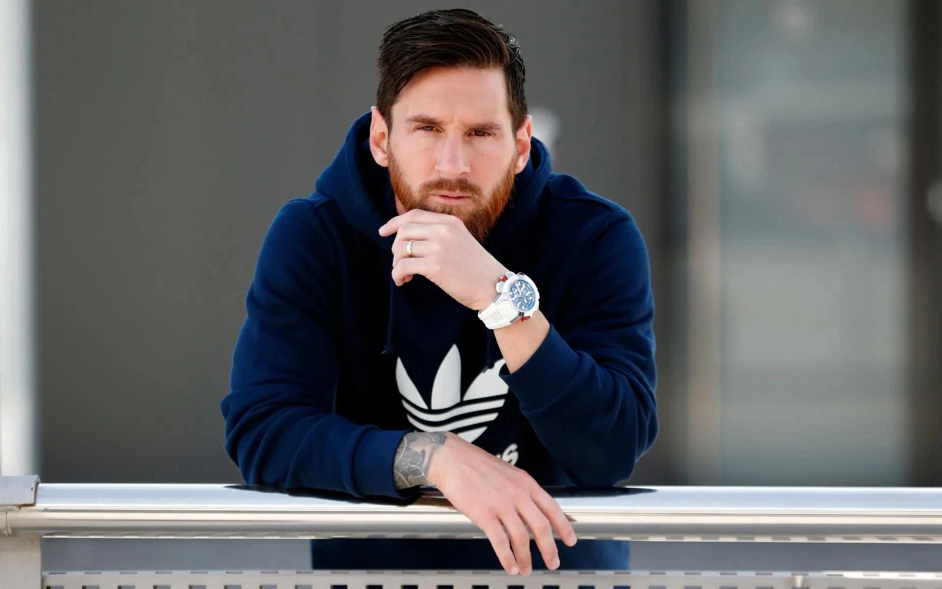 Đẳng cấp của Messi, nhà vô địch World Cup 2022: Đeo cả căn biệt thự trên tay, có mẫu cả thế giới chỉ tồn tại vài chiếc - Ảnh 3.