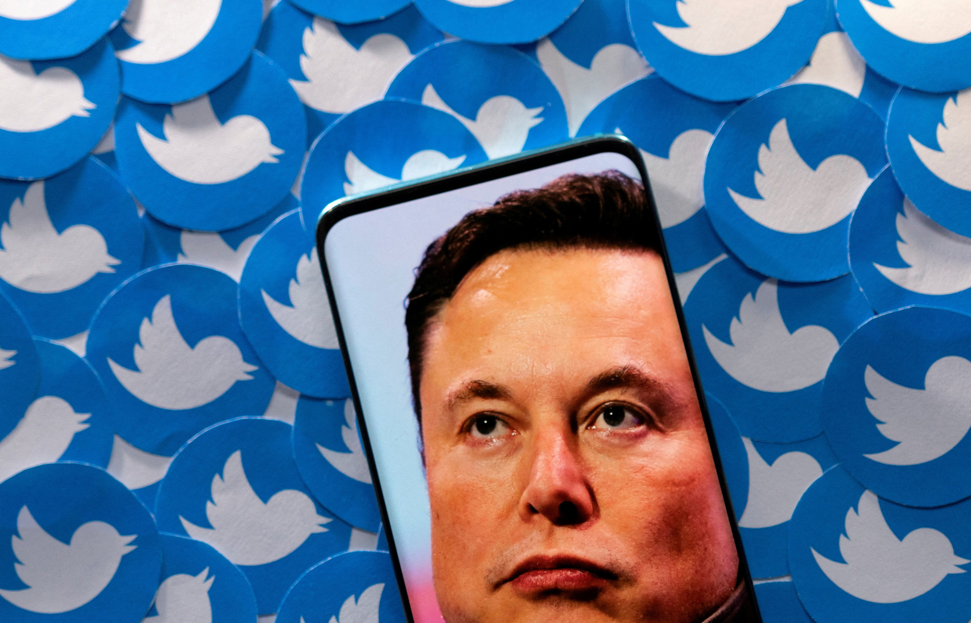 Elon Musk tuyên bố 'cấm cửa' Facebook, Instagram trên Twitter - Ảnh 1.