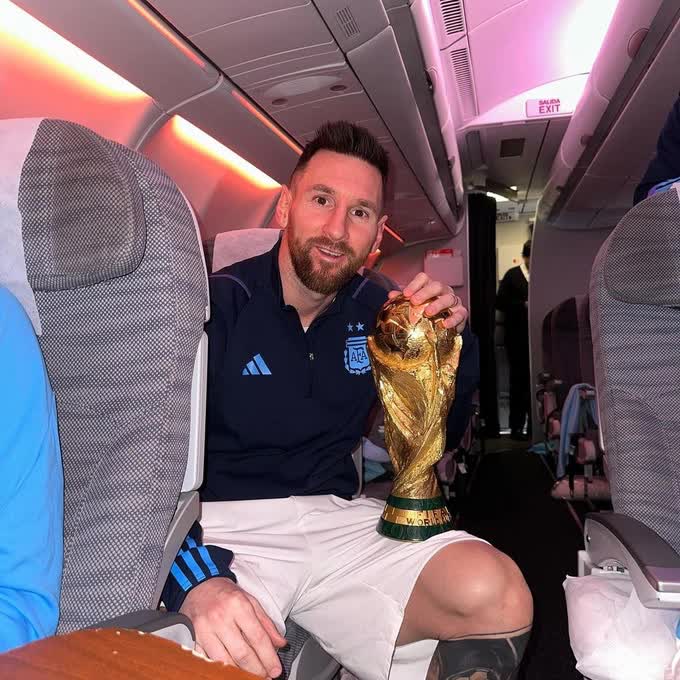 10 bức ảnh được yêu thích nhất Instagram năm 2022: Messi được gọi tên nhưng 'trùm cuối' mới quyền lực nhất! - Ảnh 5.