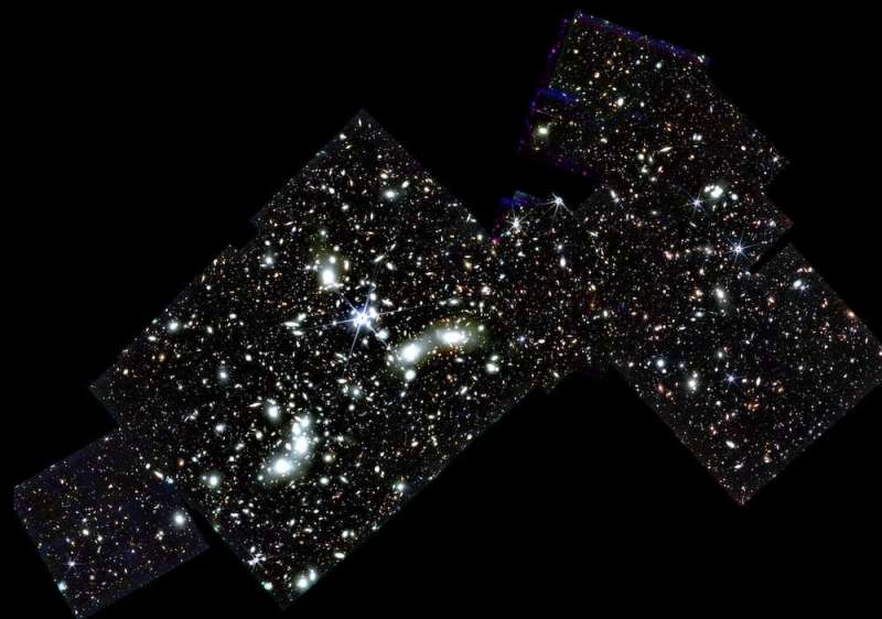 Điểm lại 10 lần Kính viễn vọng Không gian James Webb đã làm rung chuyển ngành thiên văn học trong năm 2022 - Ảnh 11.