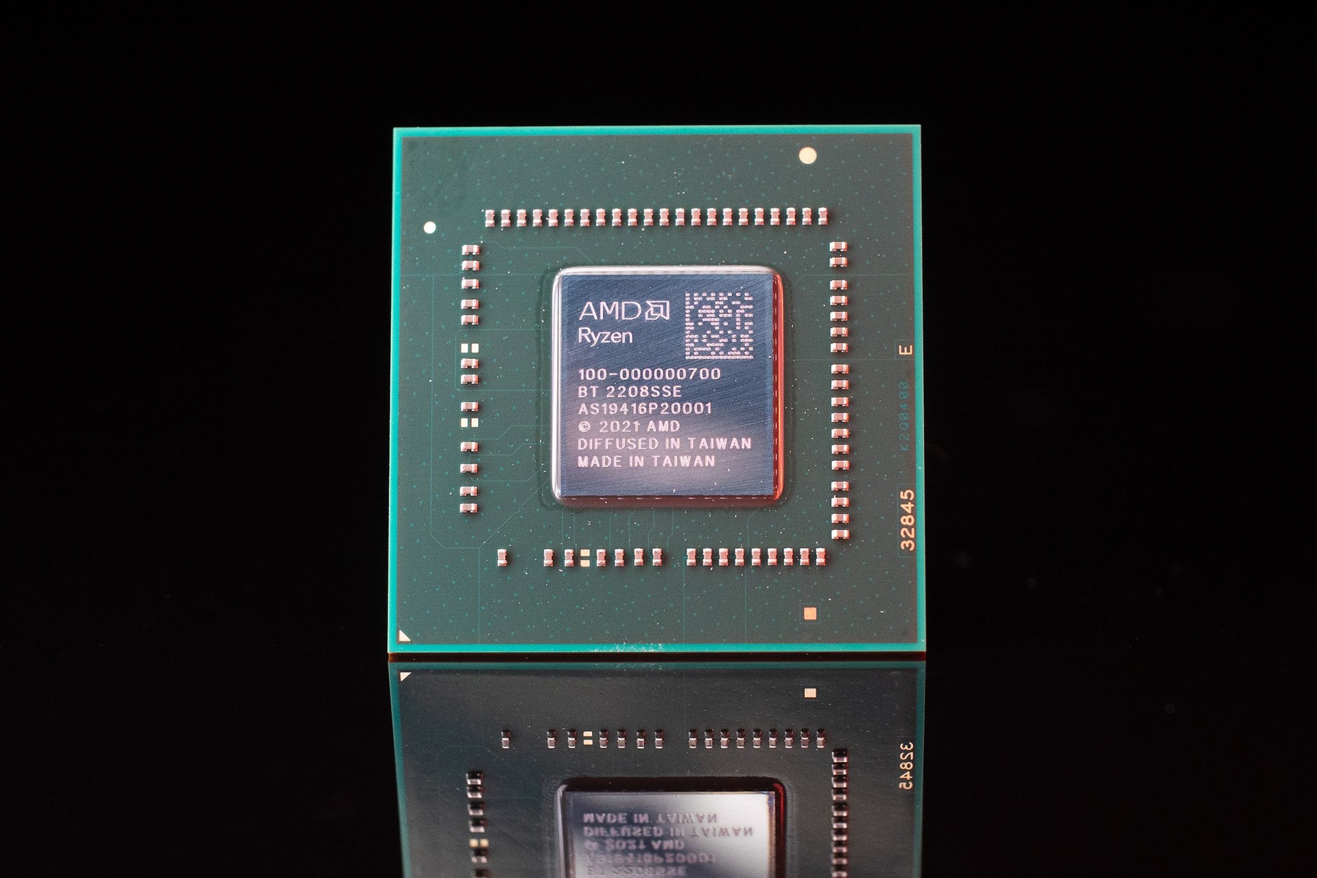 AMD ra mắt dòng CPU Ryzen 7020 cho thiết bị di động, thời lượng pin kéo dài tới 12 tiếng - Ảnh 2.
