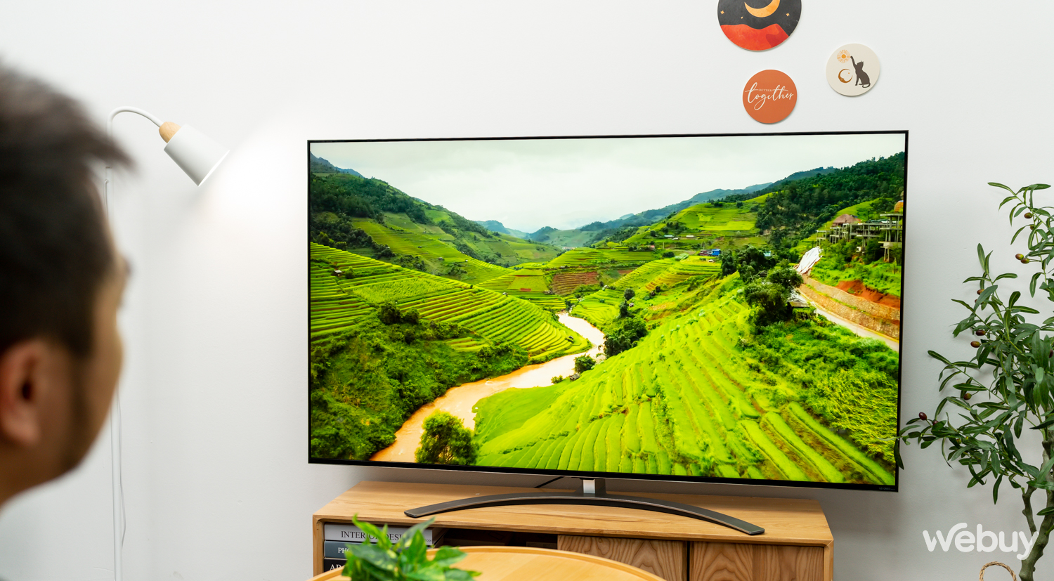 Trải nghiệm LG QNED 8K 2022 65 inch: TV hơn 100 triệu có gì hay? - Ảnh 2.