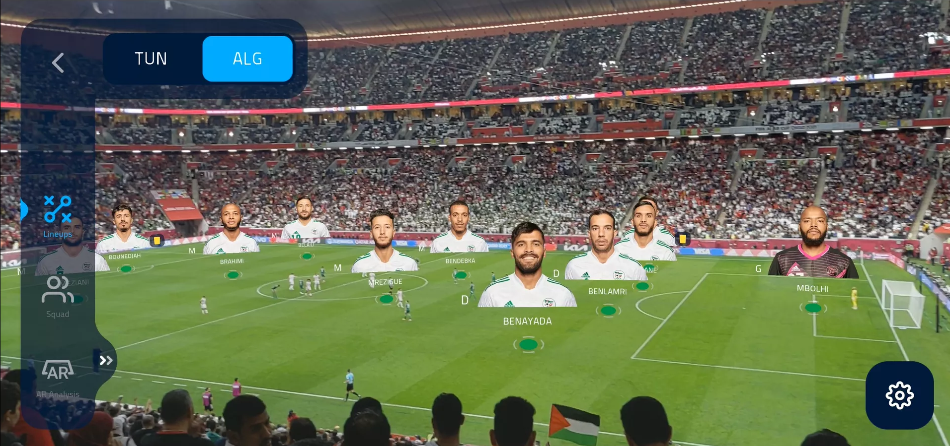 World Cup 2022: CĐV trên sân có thể ‘check’ VAR như trọng tài, xem được cả thông số cầu thủ theo thời gian thực