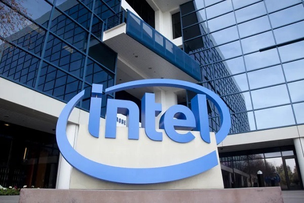 Nóng lòng cạnh tranh TSMC, Intel thâu tóm công ty đúc chip của Israel - Ảnh 1.