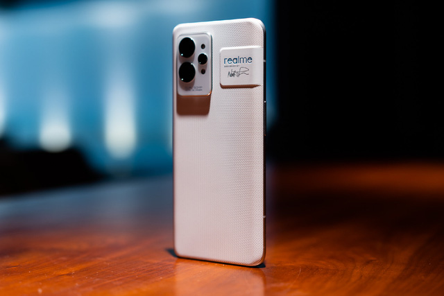 realme sẽ giới thiệu "công nghệ sạc smartphone nhanh nhất thế giới" vào ngày 28 tháng 2 - Ảnh 2. realme sẽ giới thiệu "công nghệ sạc smartphone nhanh nhất thế giới" vào ngày 28 tháng 2 - Ảnh 2.