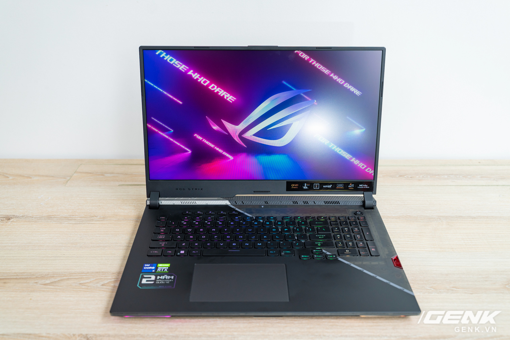 Close-up of ROG Strix SCAR 17, everything is terrible: RTX 3080Ti graphics, 12th generation Intel Core i9, 32GB RAM, costing nearly 96 million VND - Photo 15.