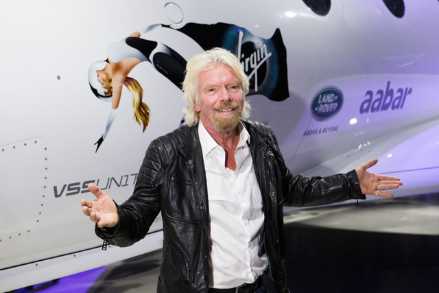 Richard Branson's space dream: Robbing Jeff Bezos's 'spotlight', the first billionaire to fly into space on his own ship - Photo 2.