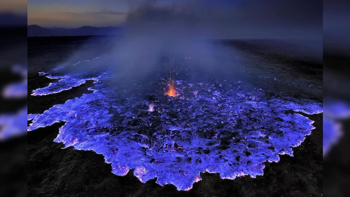 Giải thích hiện tượng bí ẩn, núi lửa phun trào dung nham màu xanh lam
