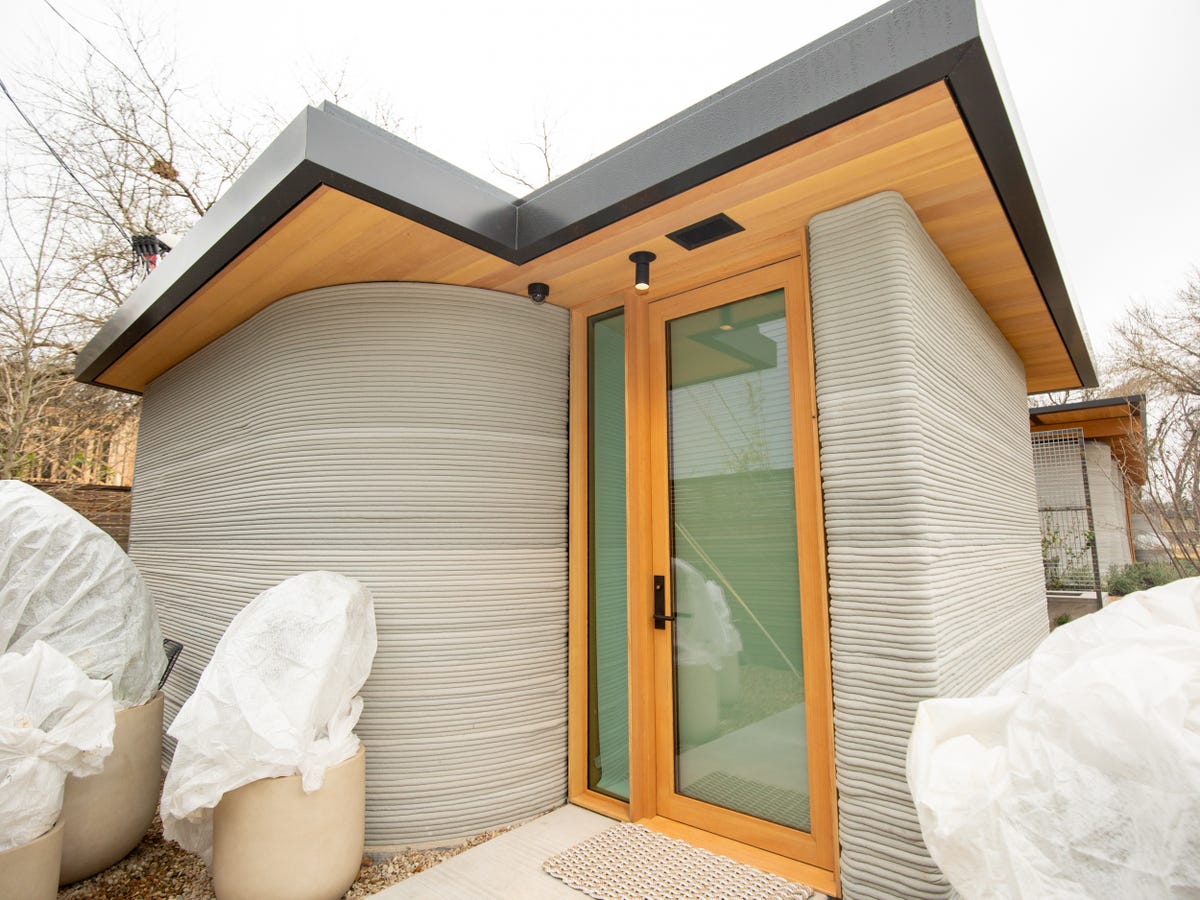 Inside the tiny 3D printed house of 32 m2 but fully equipped - Photo 2.