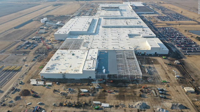 Compare the size of VinFast's US$4 billion factory in the US with other giants in the electric vehicle industry - Photo 4.