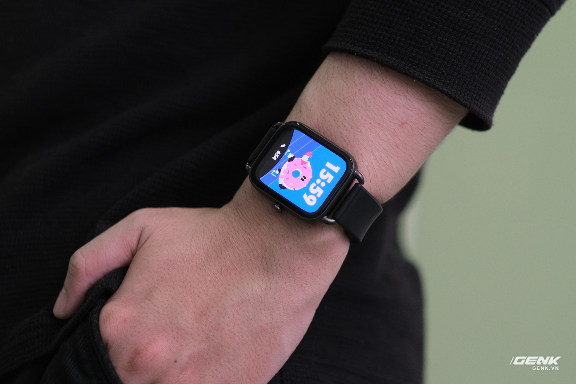 On hand Haylou RS4: Smartwatch costs 1.5 million VND with AMOLED screen, design like Apple Watch, 10-day battery - Photo 9.