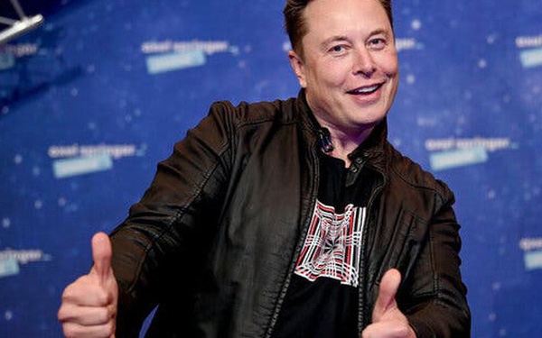 Hot: Billionaire Elon Musk 