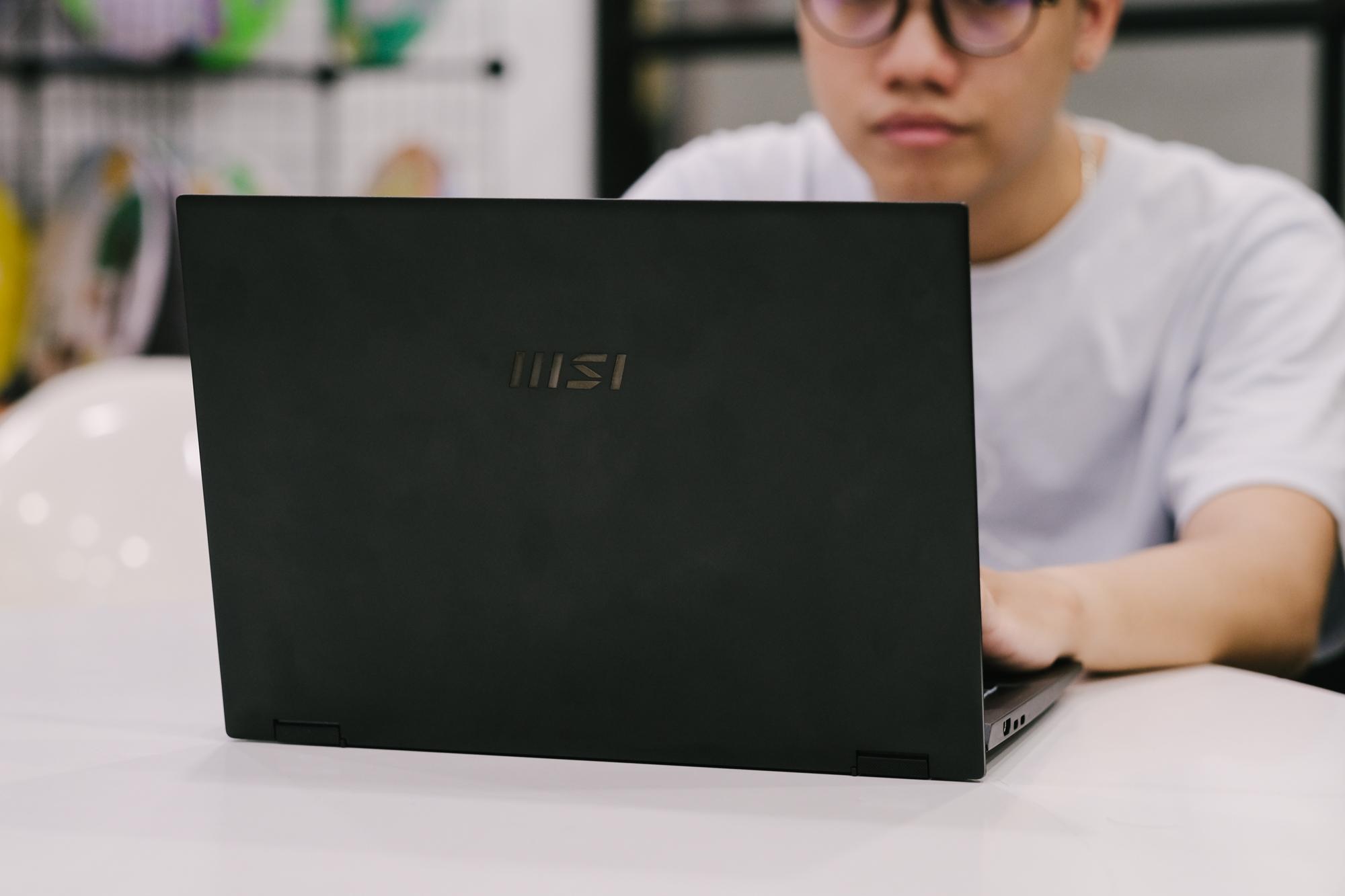 Đánh giá MSI Summit E14 Flip EVO: Công cụ cần thiết cho người doanh nhân chuyên nghiệp - Ảnh 2.