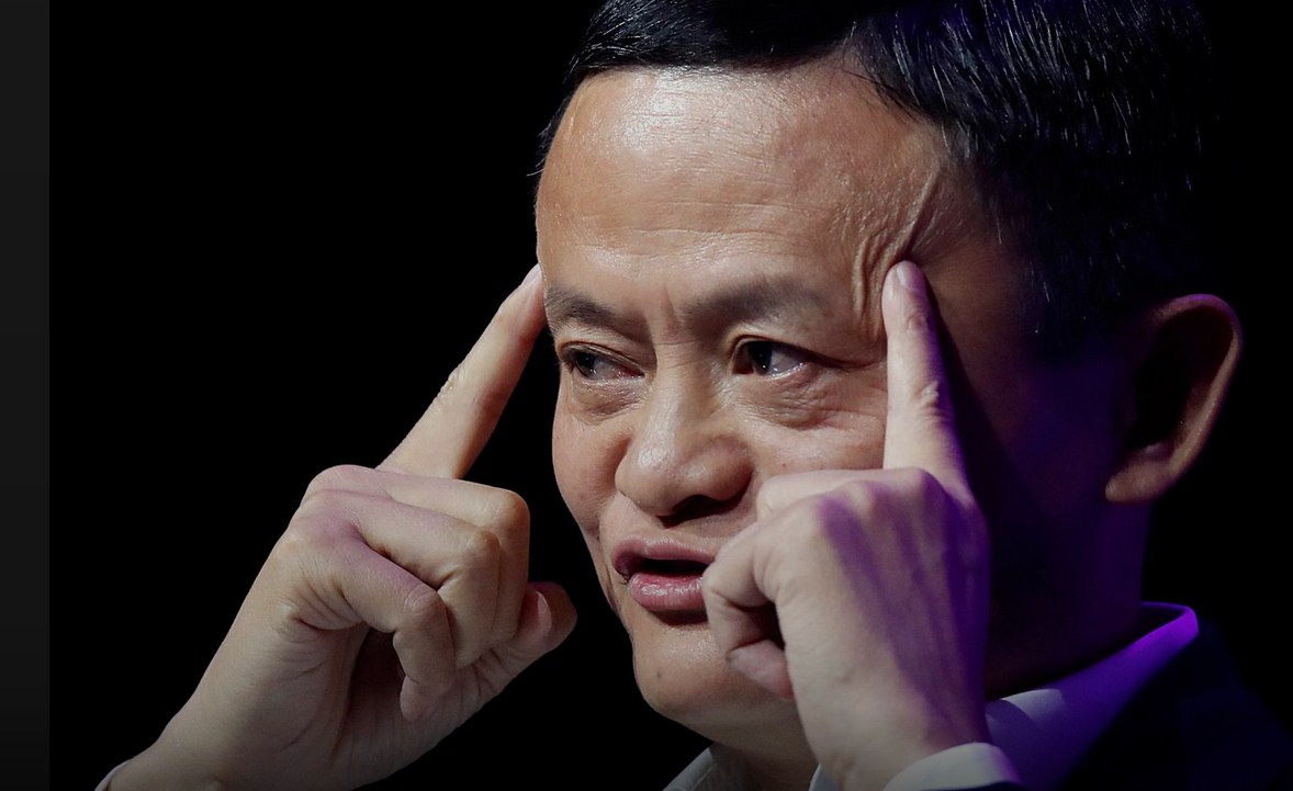 Looking back at Jack Ma's disastrous 'mouth': Compared to a Chinese bank as a 'pawn shop', criticizing leaders for using train station management and demanding to operate the airport - Photo 1.