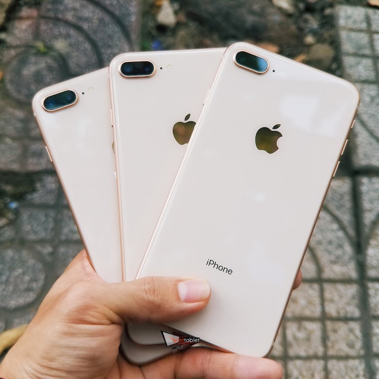Price list for iPhone Sale on April 30 at Viettablet - New iPhone 12 is 13.2 million, old 11 Pro Max is 13.5 million, Xs Max is shocked to 8 million.  - Photo 5.