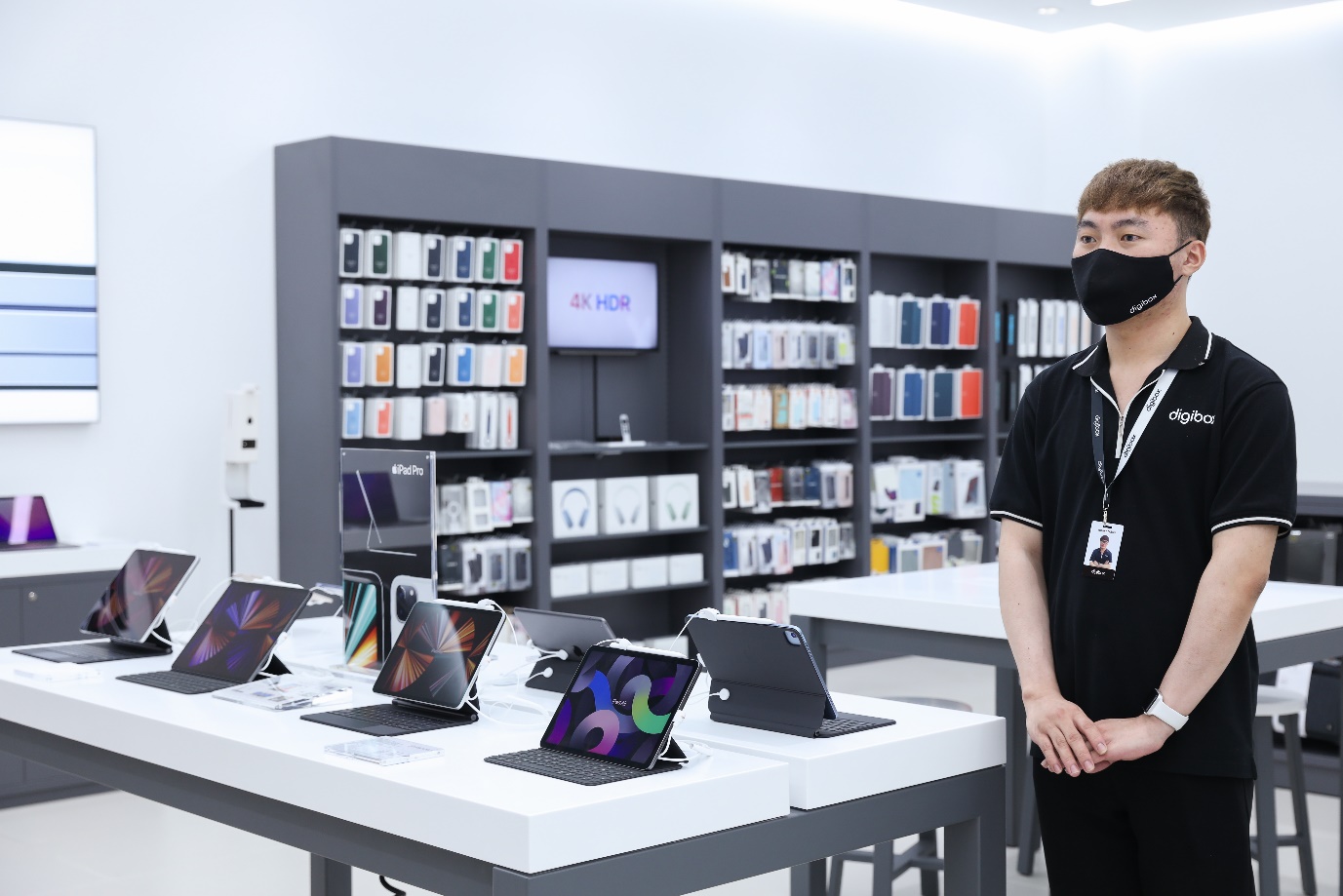 Digibox opens Apple Authorized Store with many incentives - Photo 3.