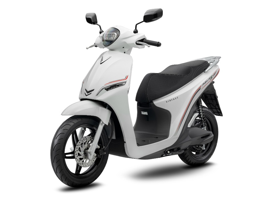 VinFast launches 5 electric motorcycle models capable of traveling nearly 200km on a single charge - Photo 2.