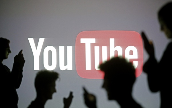 Báo cáo khiến đế chế Alphabet chao đảo, vốn hóa bốc hơi 237 tỷ USD trong 1 tháng: Doanh thu quảng cáo YouTube đang ít đi vì TikTok - Ảnh 1.
