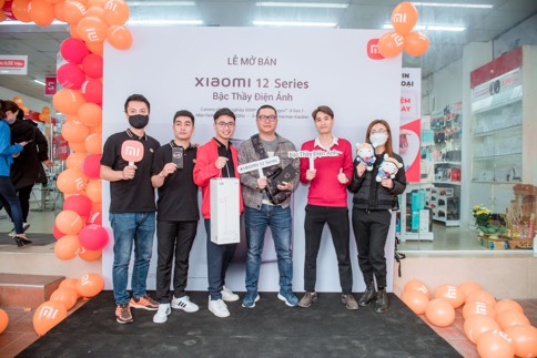 Xiaomi 12 series mở bán trên toàn quốc, siêu phẩm đã đến tay người tiêu dùng - Ảnh 2.