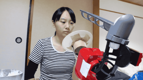 Thánh nữ Nhật Bản chuyên phát minh ra những &quot;cỗ máy&quot; vô dụng, nhưng vui - Ảnh 8.