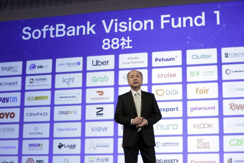 Once more profitable than any Japanese company, Masayoshi Son's Softbank is now losing money on all fronts, about to set a sad record - Photo 2.