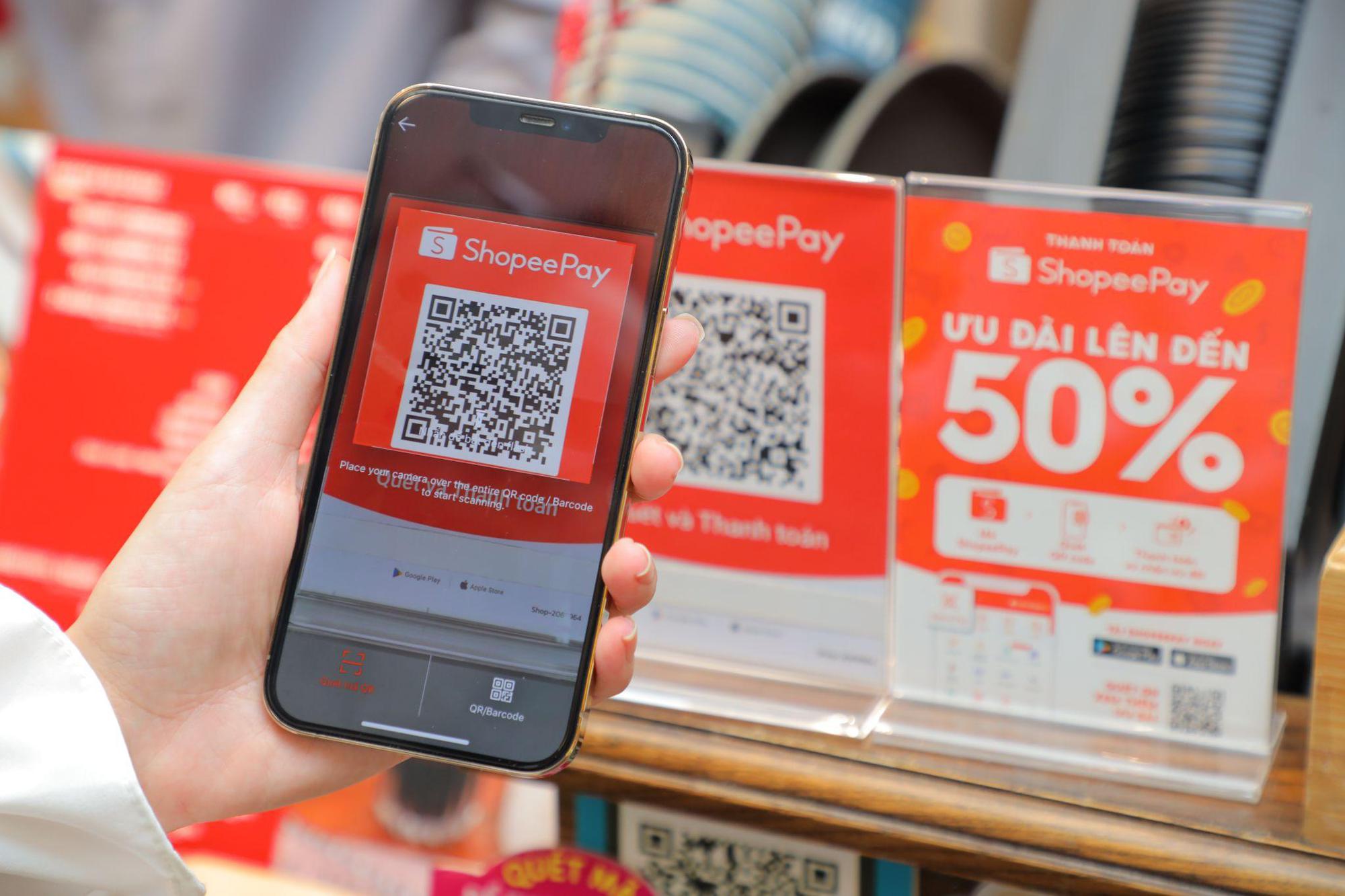 Bí quyết nâng tầm phong cách công sở với ưu đãi từ Shopee Scan & Pay - Ảnh 5.