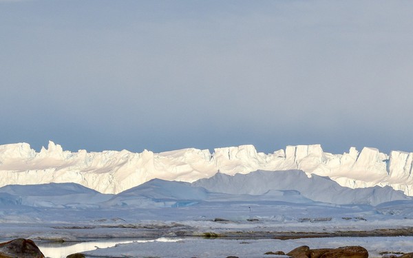 Phát hiện hồ nước mang bí mật lịch sử 34 triệu năm ở Nam Cực - Ảnh 1.