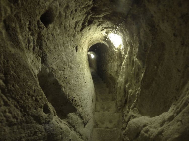   An 18-storey underground city hidden in the basements of people's houses in the land of flying carpets in Turkey: Discovered in a confusing situation, looking at the new architecture admires the wisdom of the ancients - Photo 2.