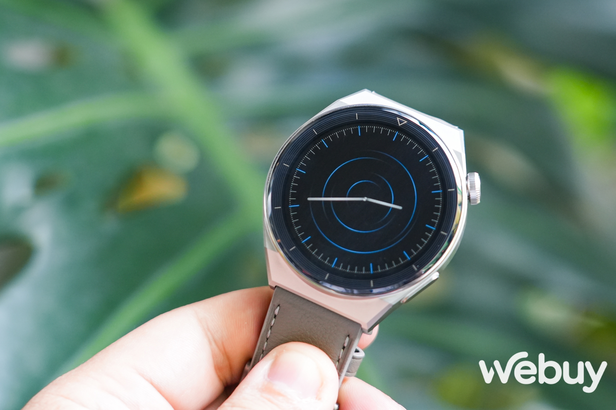 Quick experience Huawei Watch GT 3 Pro: Exquisite luxurious upgraded appearance, using all genuine materials, the battery is still very 