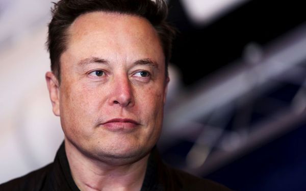 Being mocked and criticized, Elon Musk disgruntled exclaims: 'Billionaires are not bad people!'  - Photo 1.