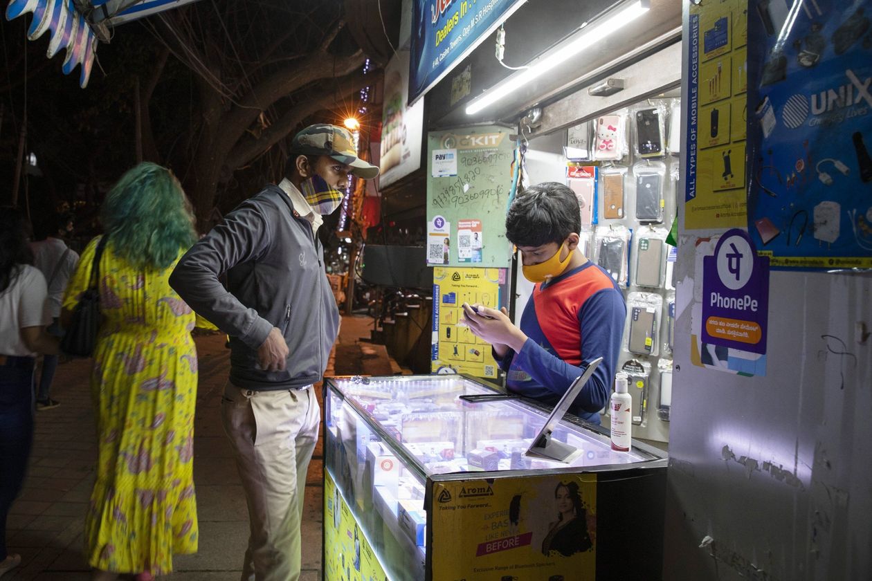 Ấn Độ: Hoạt động thanh toán kỹ thuật số bùng nổ, người ăn xin nhận được nhiều tiền gấp đôi khi dùng mã QR - Ảnh 2.