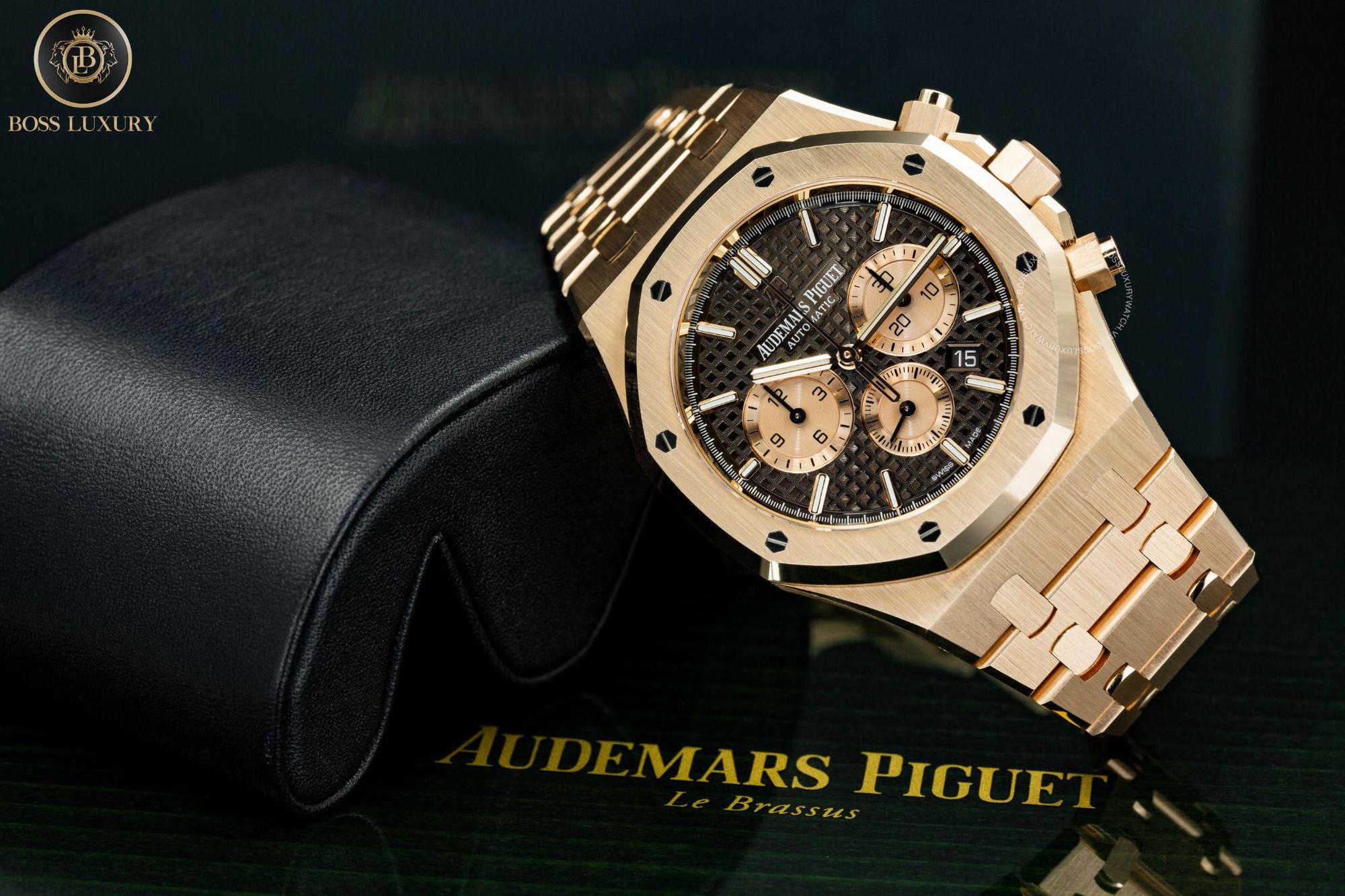 The Audemars Piguet Royal Oak watch models gentlemen must definitely add to the collection according to Boss Luxury - Photo 1.