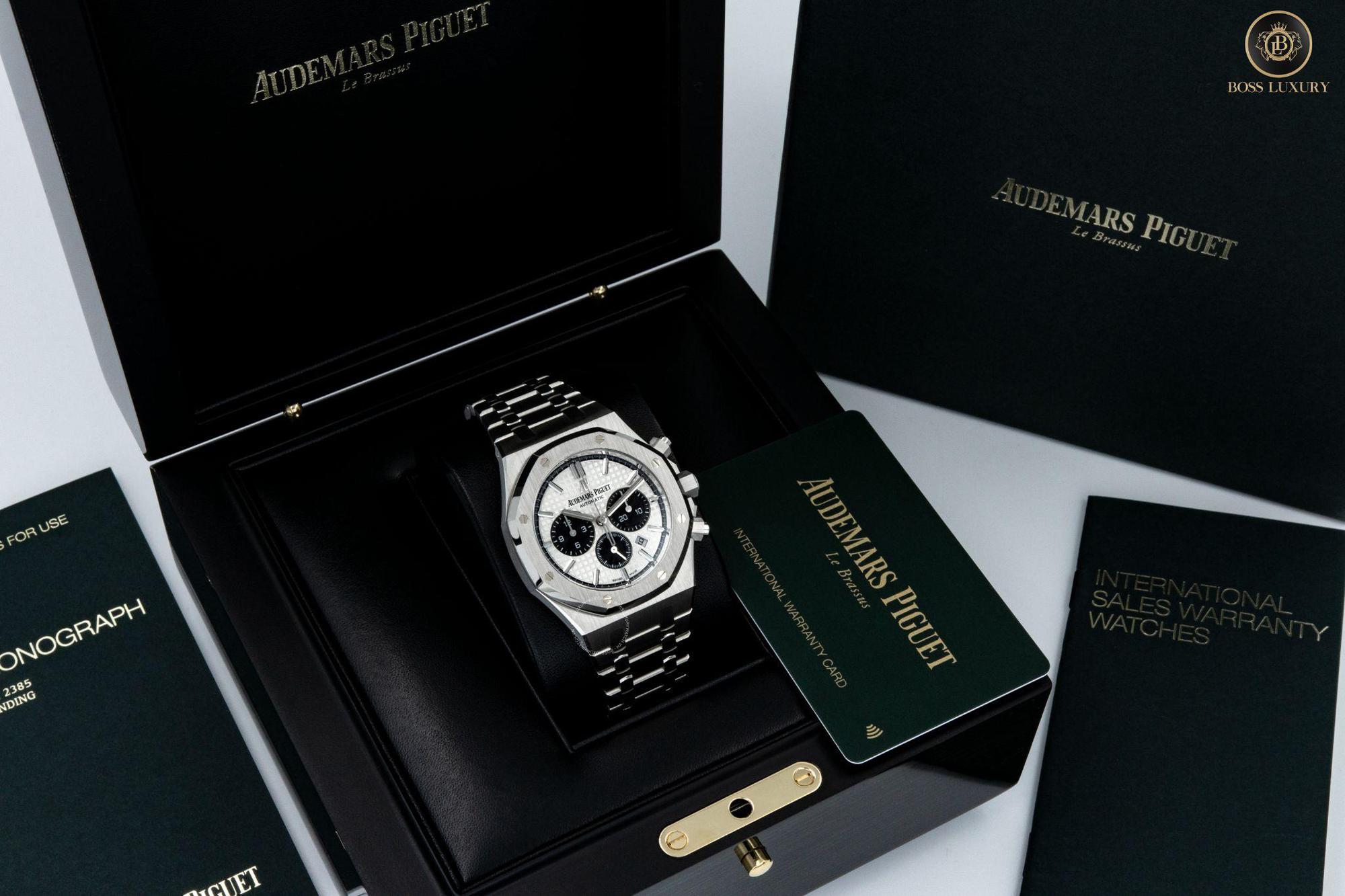 The Audemars Piguet Royal Oak watch models gentlemen must definitely add to the Boss Luxury collection - Photo 4.