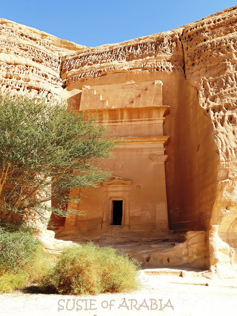 Bí ẩn lăng mộ Madain Saleh nằm giữa xa mạc của Ả Rập Xê Út - Ảnh 4.