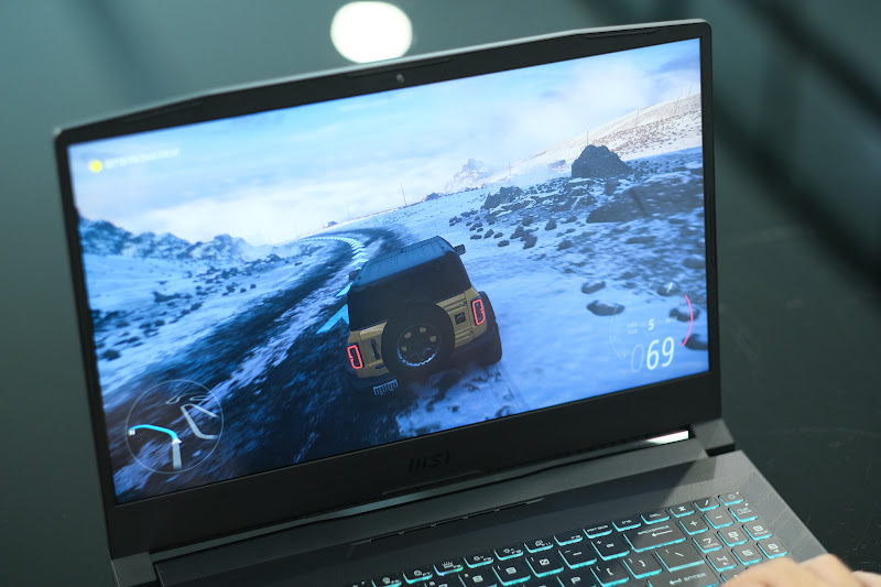 MSI Alpha 15: A comprehensive AMD Advantage Gaming laptop for both entertainment and work - Photo 4.