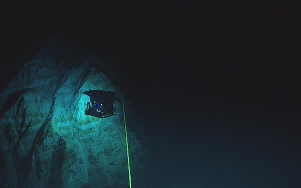 Khoan sâu nghìn mét ở đáy đại dương, phát hiện thứ khiến nhà khoa học kinh ngạc - Ảnh 1.