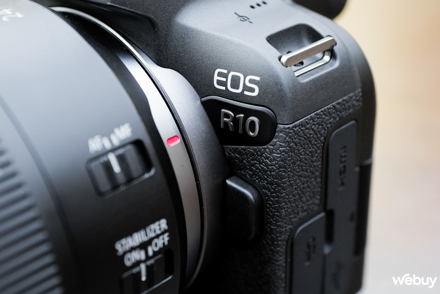 Trên tay bộ đôi máy ảnh EOS R7 và R10: Canon chính thức nghiêm túc với Mirrorless cảm biến APS-C - Ảnh 11. Trên tay bộ đôi máy ảnh EOS R7 và R10: Canon chính thức nghiêm túc với Mirrorless cảm biến APS-C - Ảnh 11.