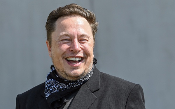 The army of fans is always there when Elon Musk needs it: When stocks fall, they buy, pulling back the momentum after only 2 months, even though they dropped by 45% before - Photo 1.