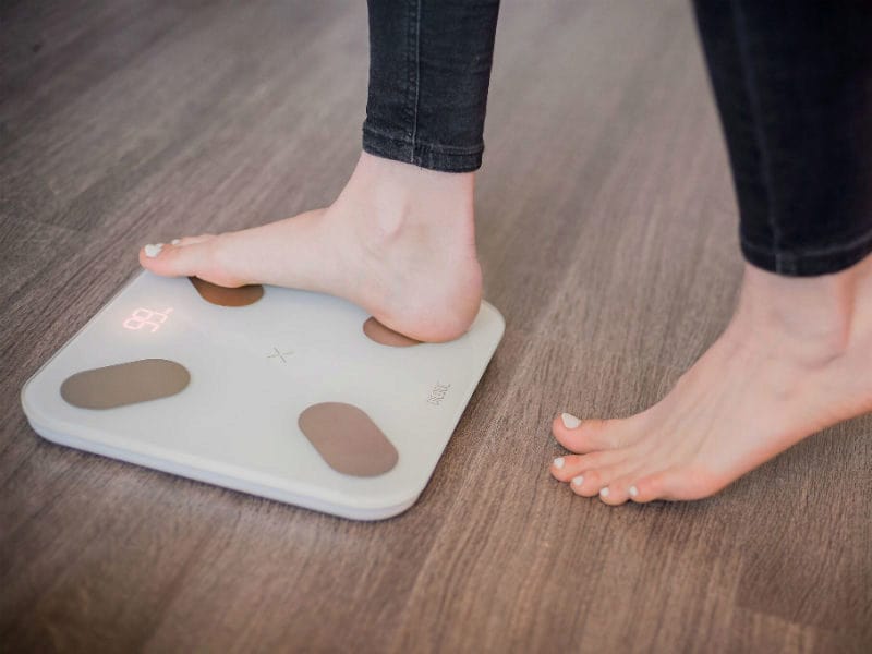 Galaxy Watch 4 đo chỉ số cơ, mỡ hay thật nhưng mấy loại c&acirc;n điện tử gi&aacute; từ 272k n&agrave;y cũng l&agrave;m được y như vậy  - Ảnh 2.