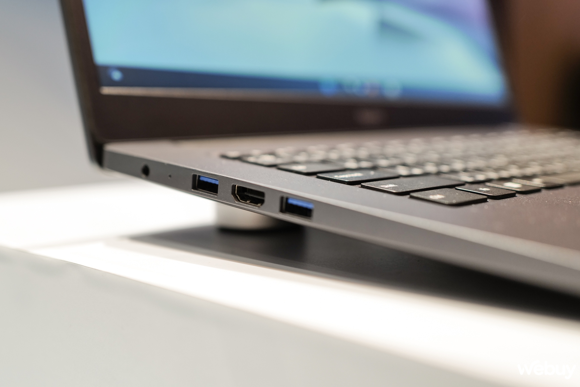 RedmiBook 15 launched in Vietnam with Intel Gen 11 CPU, priced from 12.9 million VND 1 l1010035 16544908103141770690126