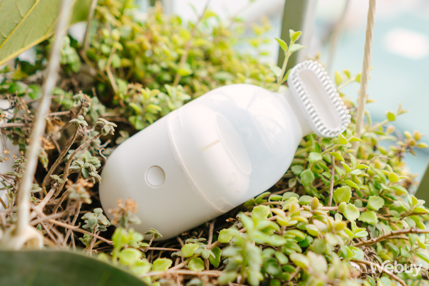 Đ&aacute;nh gi&aacute; m&aacute;y h&uacute;t bụi b&agrave;n mini: M&oacute;n đồ "tối quan trọng" với mọi set-up b&agrave;n? - Ảnh 1.