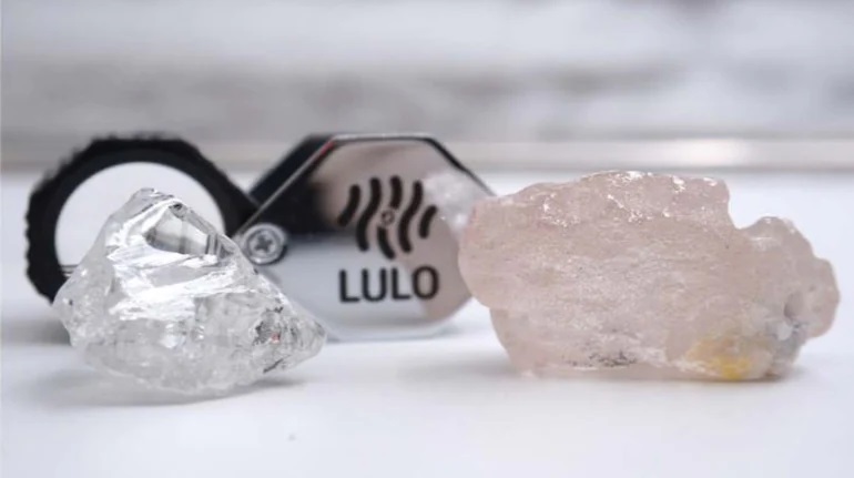 Phát hiện viên kim cương hồng cực hiếm, lớn nhất trong 300 năm - Ảnh 3.