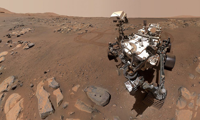 Dùng laser khắc chữ trên đá, robot của NASA đang thực hiện âm mưu gì trên sao Hỏa? - Ảnh 2.
