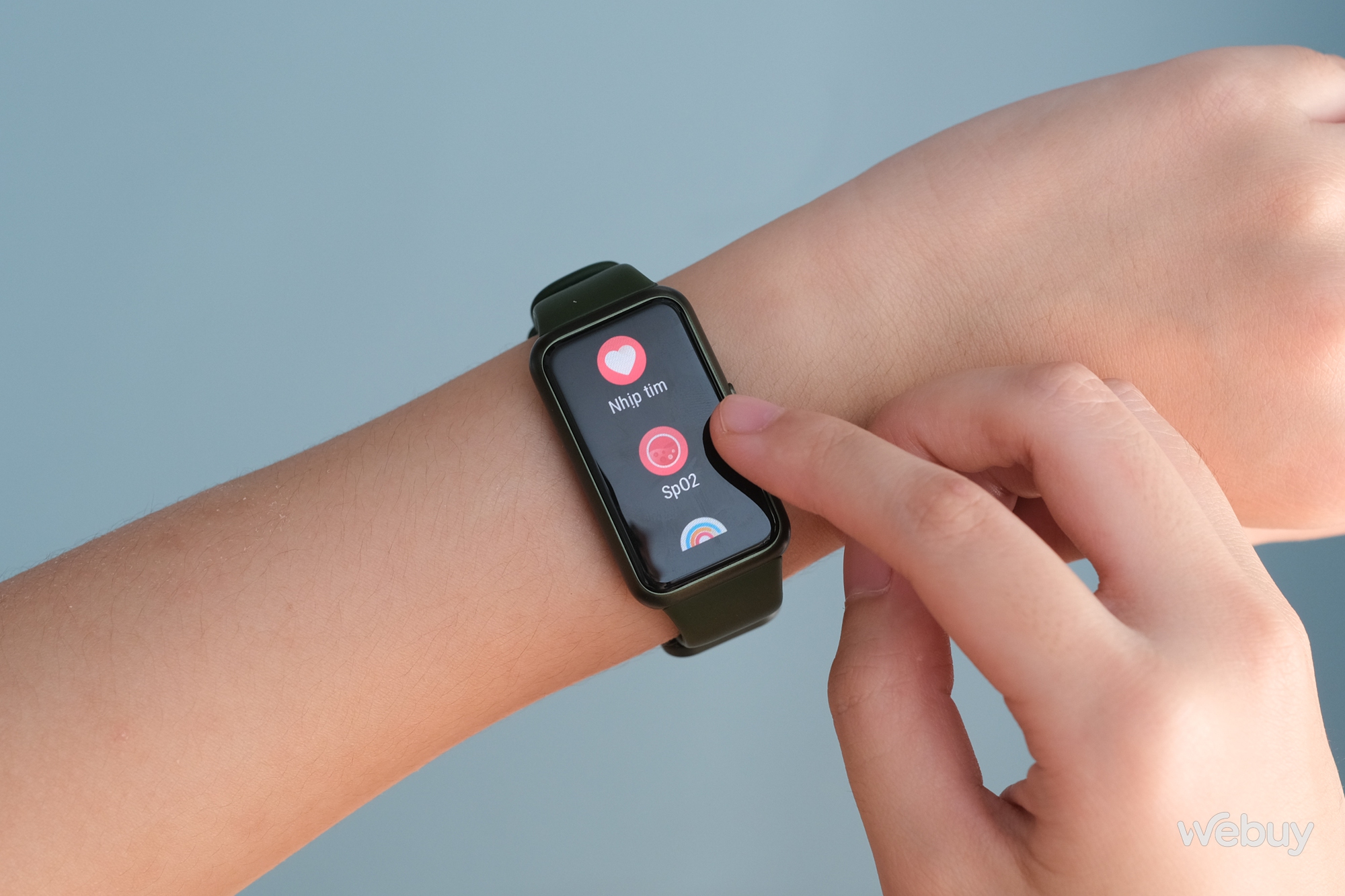 Đ&aacute;nh gi&aacute; Huawei Band 7: Đ&acirc;y mới l&agrave; smartband "quốc d&acirc;n" của năm 2022 - Ảnh 11.