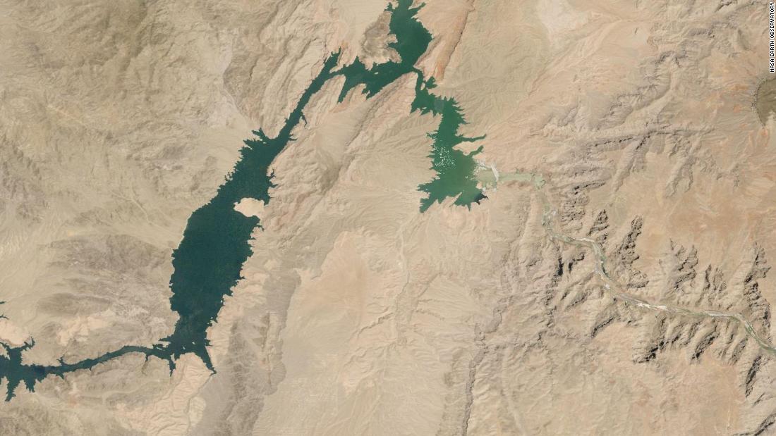 Ảnh từ vệ tinh: Các con sông trên thế giới đang khô cạn vì thời tiết khắc nghiệt - Ảnh 1.