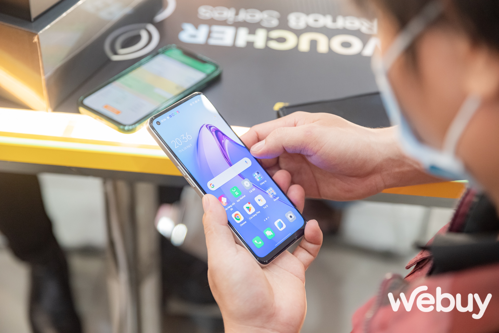 Không khí tưng bừng ngày mở bán OPPO Reno8 Series tại Việt Nam, nhiều khách hàng còn nhận khuyến mãi khủng - Ảnh 11.